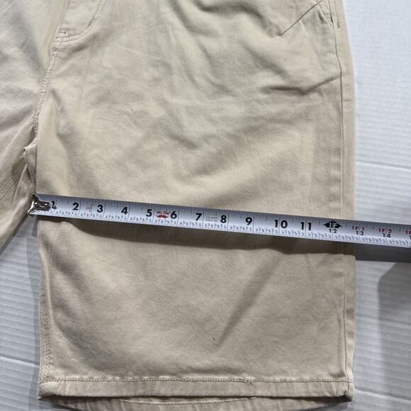 ECKO UNLIMITED MENS SHORTS SIZE 40 Cream Color, 5 Pockets - Picture 6 of 12